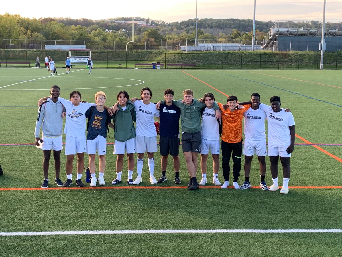 Senior Night is TONIGHT!  Come out and celebrate our seniors. Varsity plays PJP at 7pm at Stadium. JV plays PJP at 3:45 at Baxter. Freshman at Central Bucks West at 3:45.