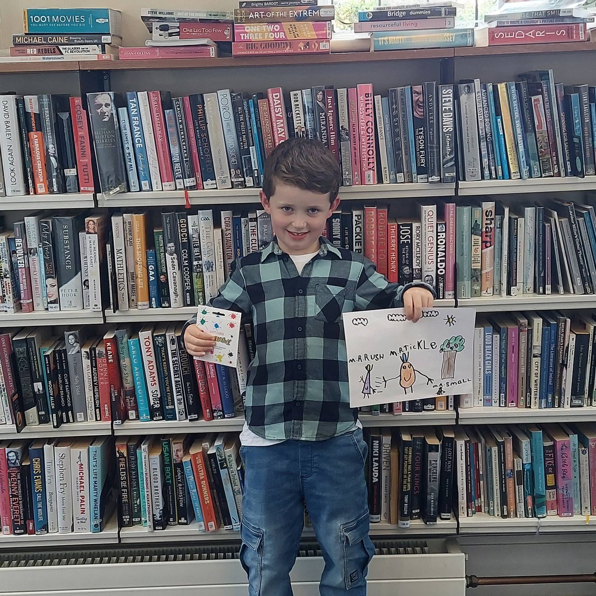 DLR_Libraries's tweet image. Congratulations to Tom Rogers for his beautiful picture to #dlrLibraries of his favourite book cover. Keep an eye on our website for more wonderful competitions and events this Autumn/Winter.

#CabinteelyLibrary #CabinteelyLife #LoveLibraries #RightToRead