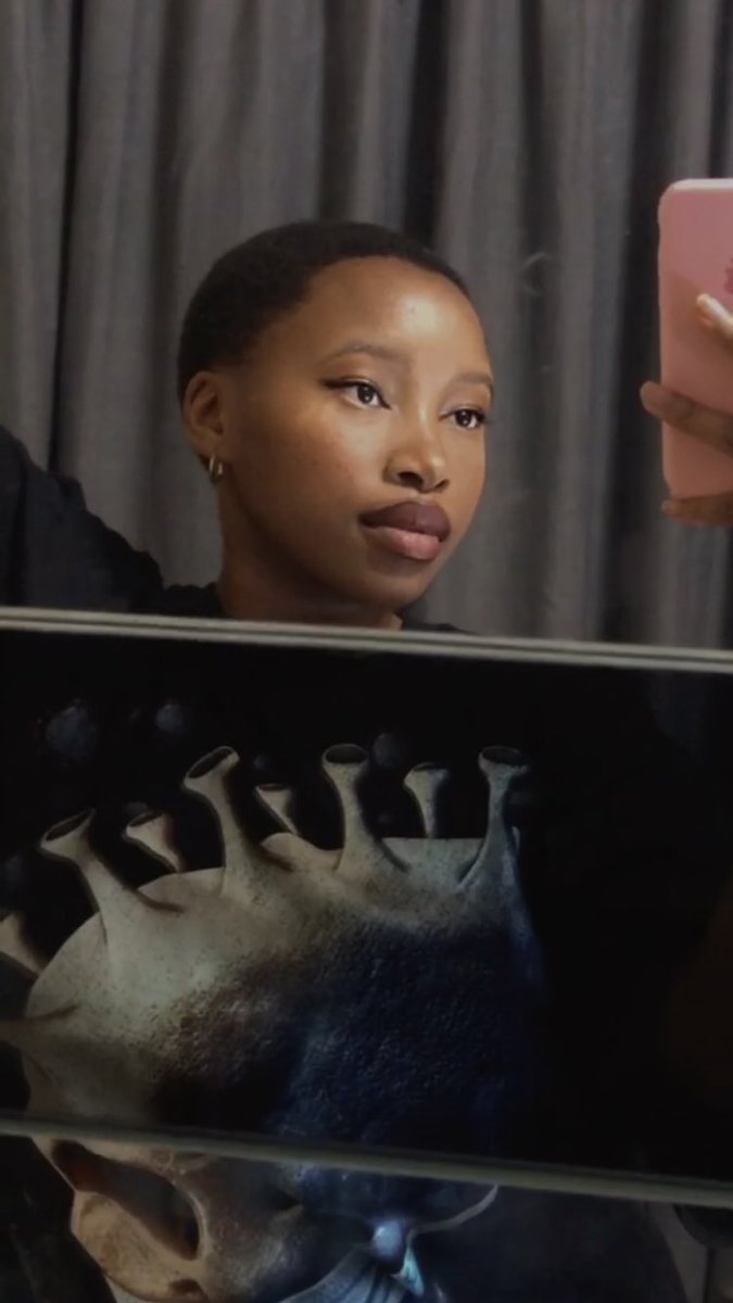 E ☪︎ on Twitter "Dirty mirror pics >>>"