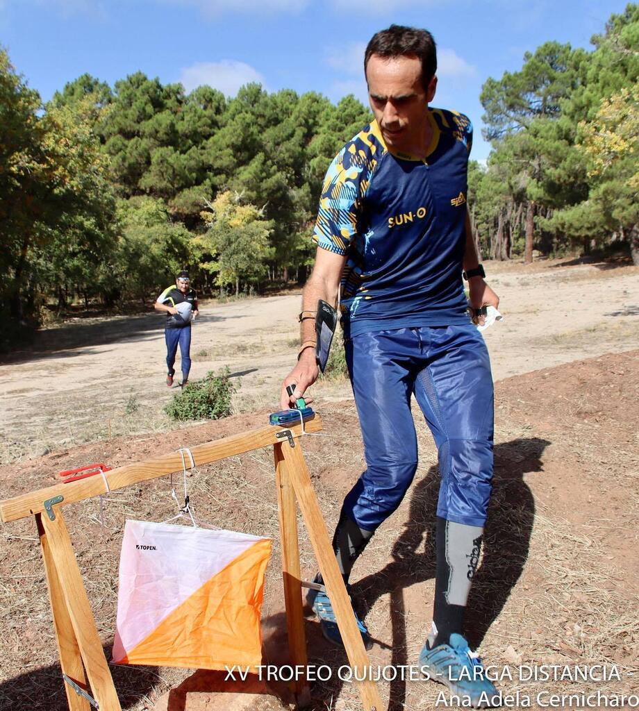 raulmartinez2ef's tweet photo. XV Trofeo Quijotes - Ciudad del Doncel y 6ª prueba de Liga Española en Sigüenza (Guadalajara).

🥇 en Media distancia
🥉 en Larga distancia

#orientación #orieteering 
#6LEO
#mideportefavorito https://t.co/CnpPchdgup https://t.co/xob2OFBeoJ
