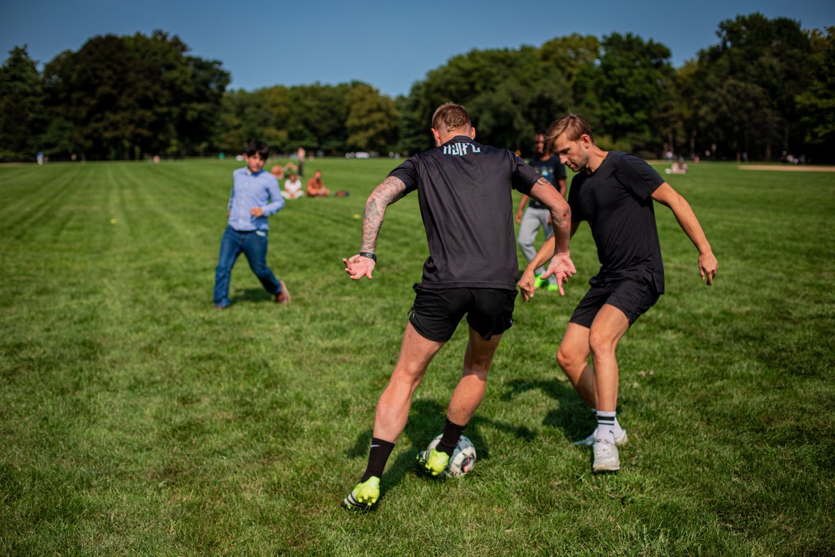 NYIntFC's tweet photo. Our Home.
Our Rules.
🦁⚽️🗽

#CentralPark
#WeAreInter https://t.co/eKPJu5x7Yy