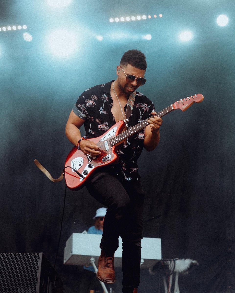 Last night, someone broke into our trailer in Vancouver and stole nearly 20k in gear. 😞 My sweet Strawberry (seen in photo), Taylor’s Eastwood Bass, and most of our audio equipment. Vancouver fam, please notify us if you see anything 🙏🏾