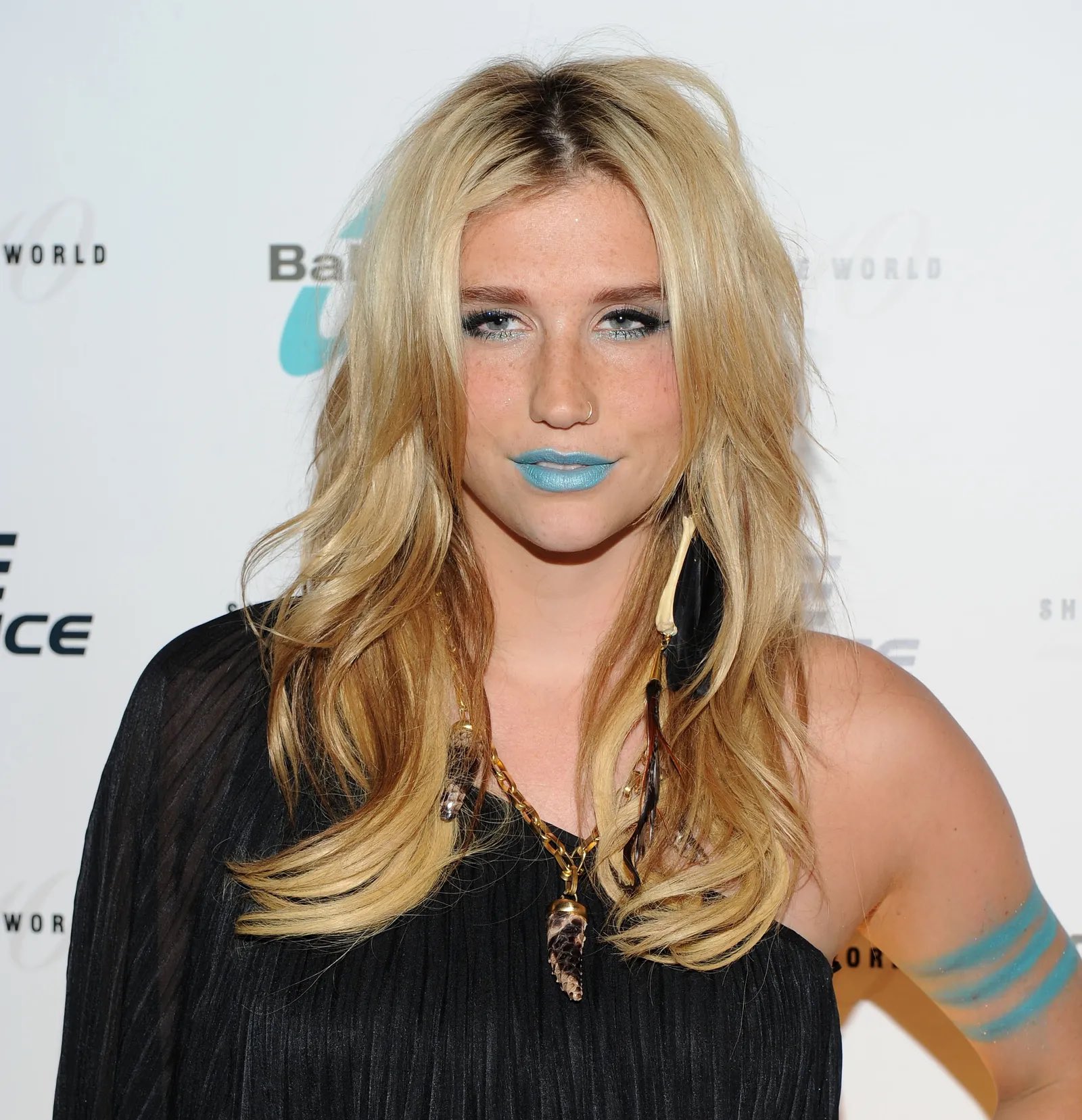 Kesha 2006