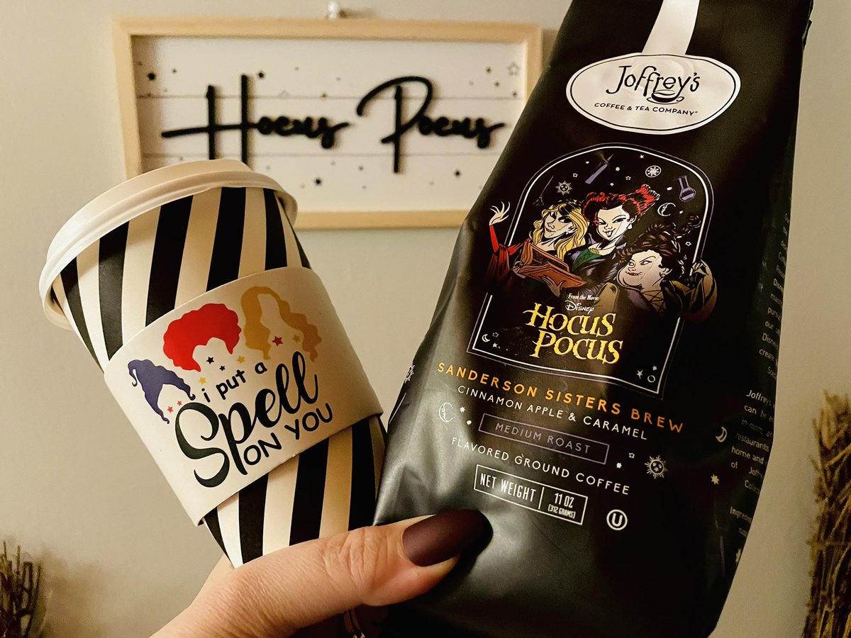 yourPHOTOSTYLE's tweet photo. Hocus Pocus coffee to focus ☕️
#hocuspocus #joffreyscoffee #coffee #iputaspellonyou https://t.co/5L2e7tVLME