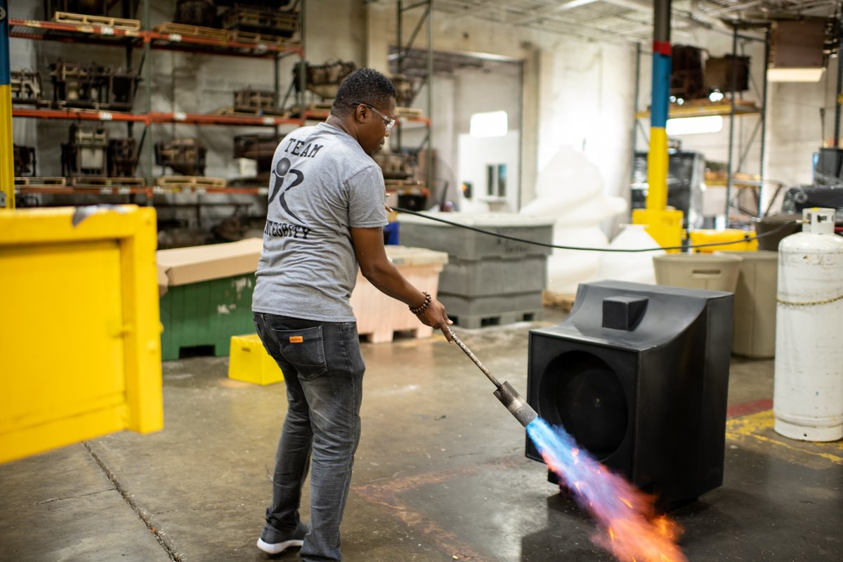 IRM_Molding's tweet photo. Our Integrity team will make every PART of your business memorable!

#rotationalmolding #rotomolding #plainfieldin #jobsnearme #factoryjobs #manufacturing https://t.co/SUeJTjHRXd