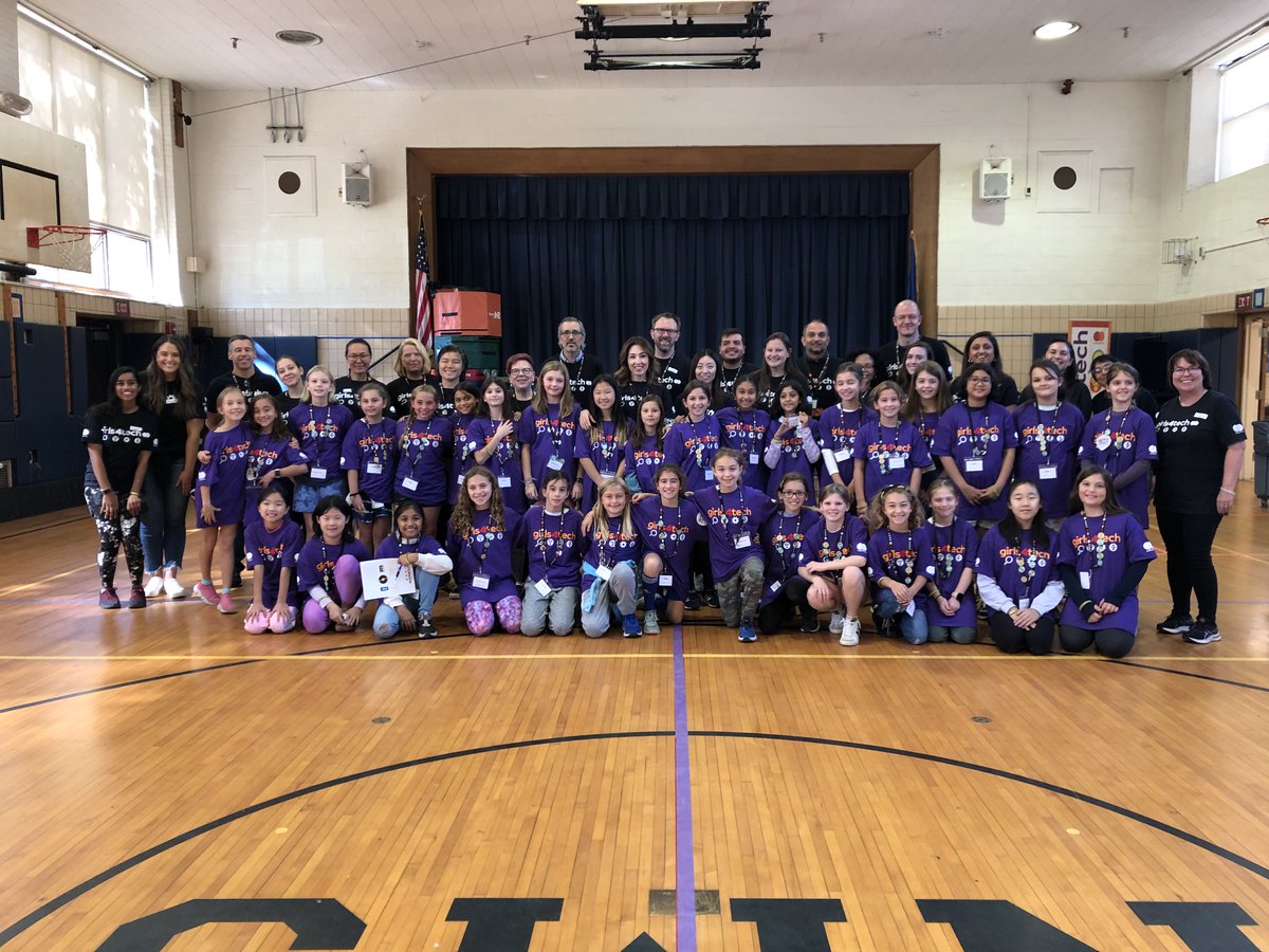 NMSCTP's tweet photo. On the #Dayofthegirl, NM 5th Gr girls jump into the 4th Industrial Revolution with #Girls4Tech—@Mastercard’s signature #STEM curriculum. From AI to Cybersecurity to Data Sci, today’s girls R tomorrow’s tech leaders! #GirlsBelongHere #IDG22 @GPSDistrict @DrJones_GPS @MJDAmico_GPS https://t.co/z1REWMa6ok