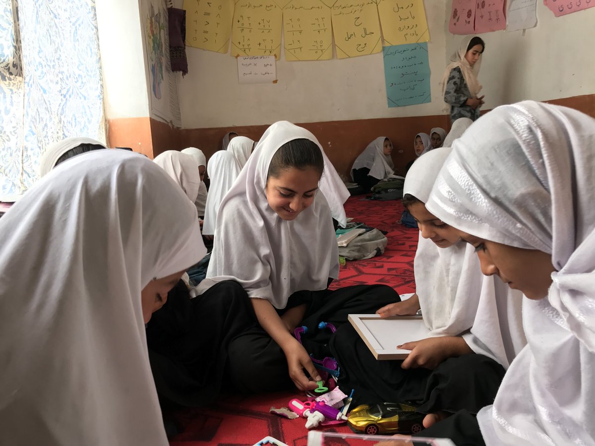 olgaramos's tweet photo. World Education Blog The education of tens of millions of girls is at risk of collapse https://t.co/tPxkaMFh18 De @GEMReport https://t.co/f4nchYULY0