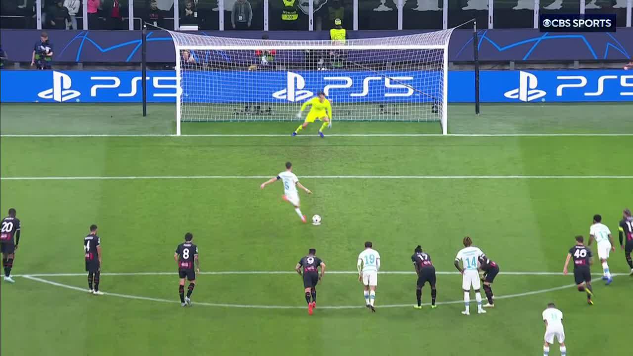 Jorginho tucks away the penalty and silences the San Siro. 🎯”
