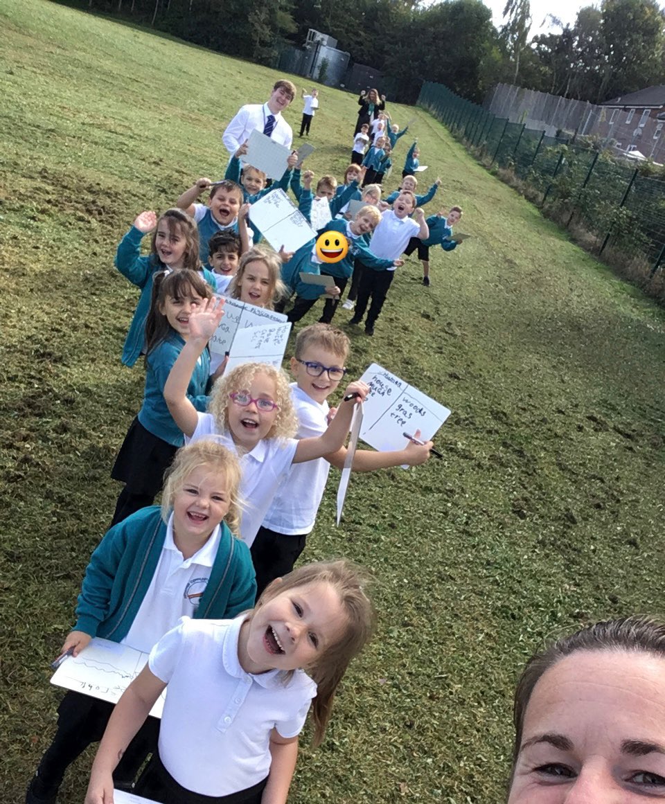 amyparsons123's tweet photo. Year 1 enjoyed a walk around the school grounds to sort human 🧱 and physical features 🌍 in #geography @siobhanbradsMCA @SamClappMCA @EllieHernMCA @BeckieMooreMCA https://t.co/KepIhOX0W0