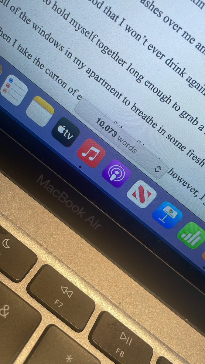 10,000 words in 🫶 #Book10