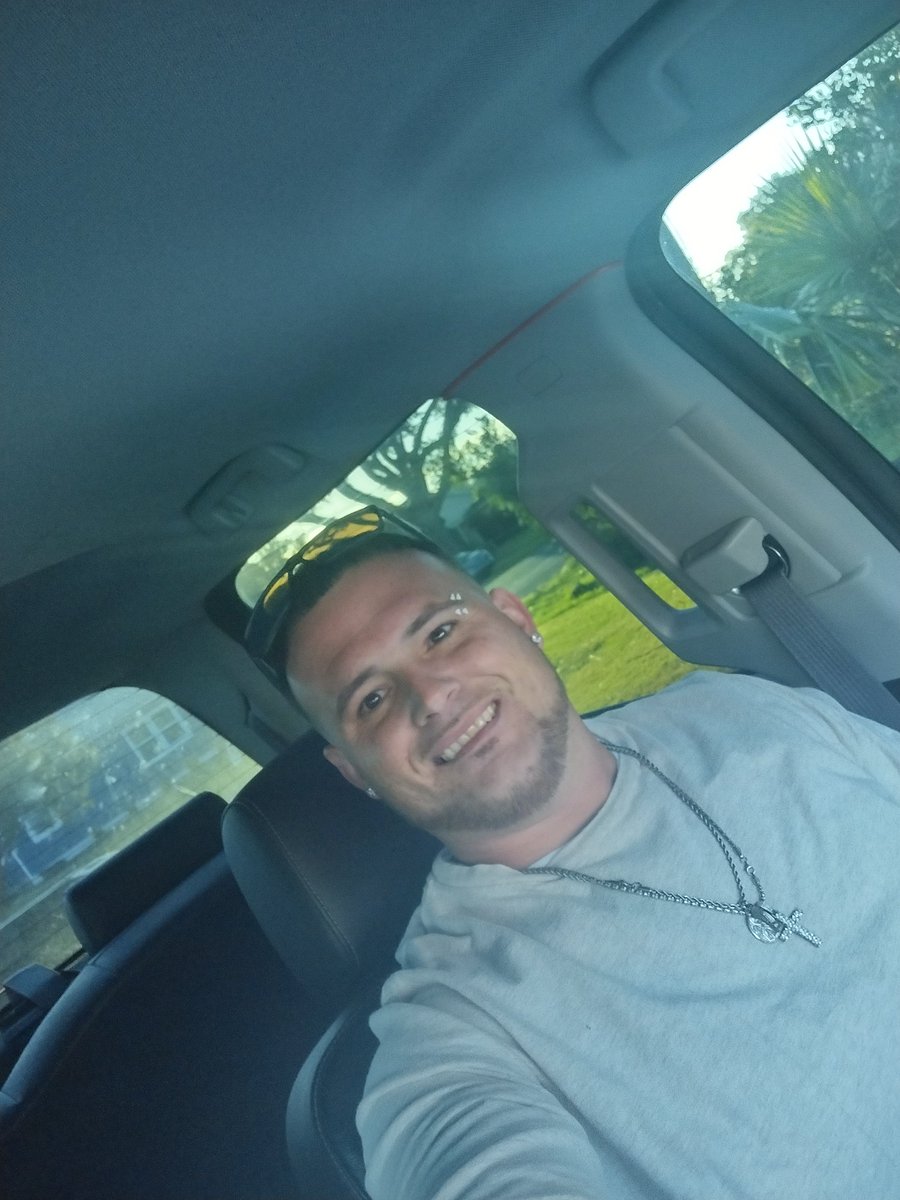How many guys you know go to work looking is good