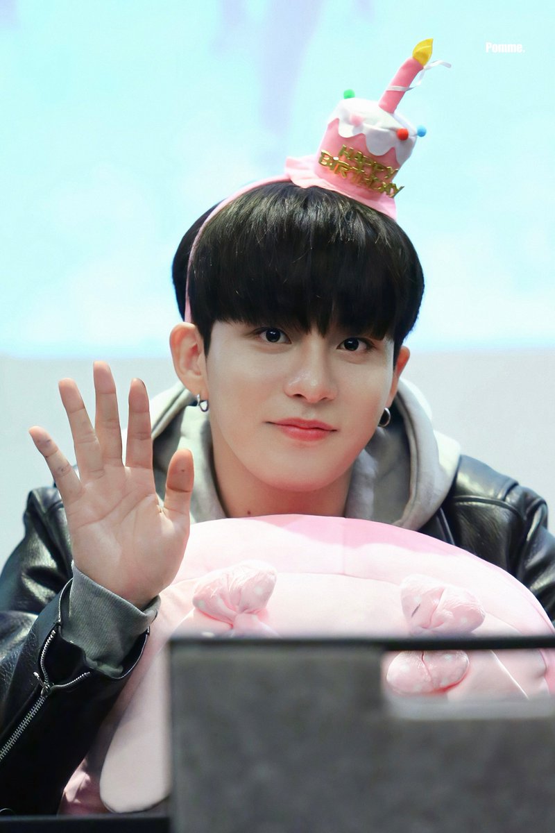 아기 ㅅㅊ❤️🧡💛💚💙💜

#에이티니의_자랑_종호 
#HAPPYJONGHODAY 

#에이티즈 #ATEEZ #종호 #JONGHO <a href="/ATEEZofficial/">ATEEZ(에이티즈)</a>