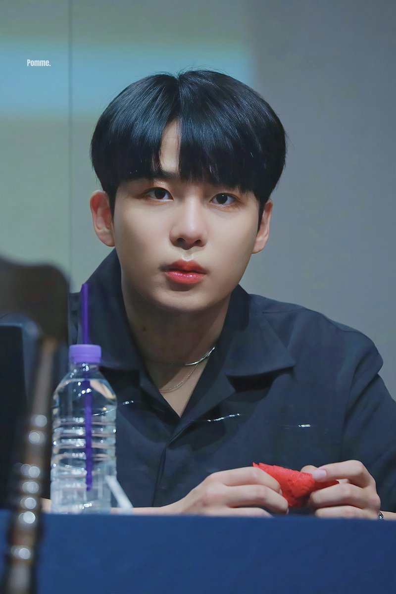 생일 너무 너무 추카해❤️🧡💛💚💙💜

#에이티니의_자랑_종호 
#HAPPYJONGHODAY 

#에이티즈 #ATEEZ #종호 #JONGHO <a href="/ATEEZofficial/">ATEEZ(에이티즈)</a>