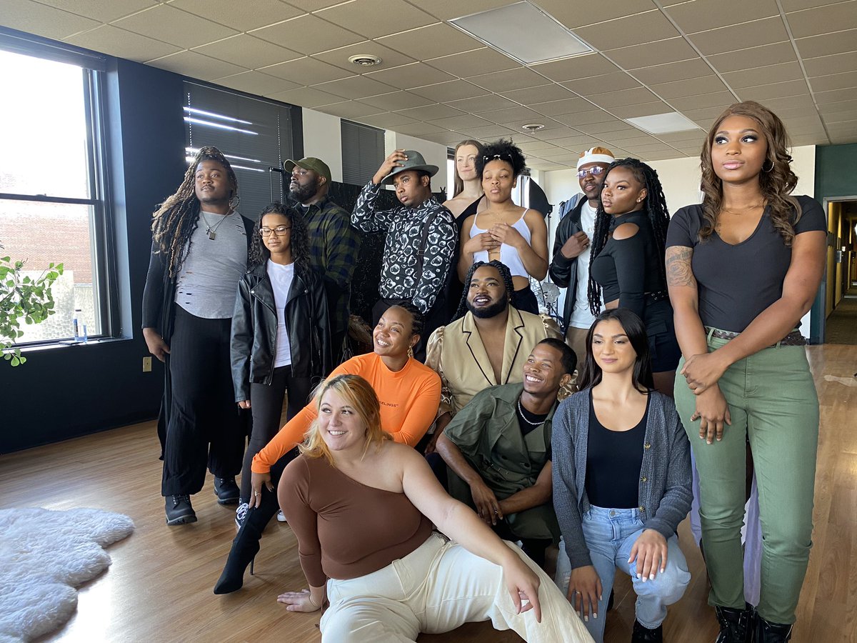 BlushBae1's tweet image. This pass weekend was everything thanks for having me Ohio model united ❤️🙏🏽 #model #modelevent #events #United