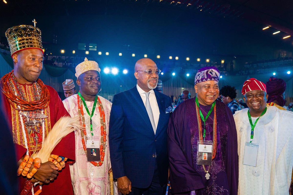 DapoAbiodunCON's tweet photo. It gives us in Ogun State so much pride to have illustrious sons and daughters of our dear State as well as other notable Nigerians receive prestigious national awards in recognition of their exemplary commitment to service and nation. https://t.co/BfvLojoneO