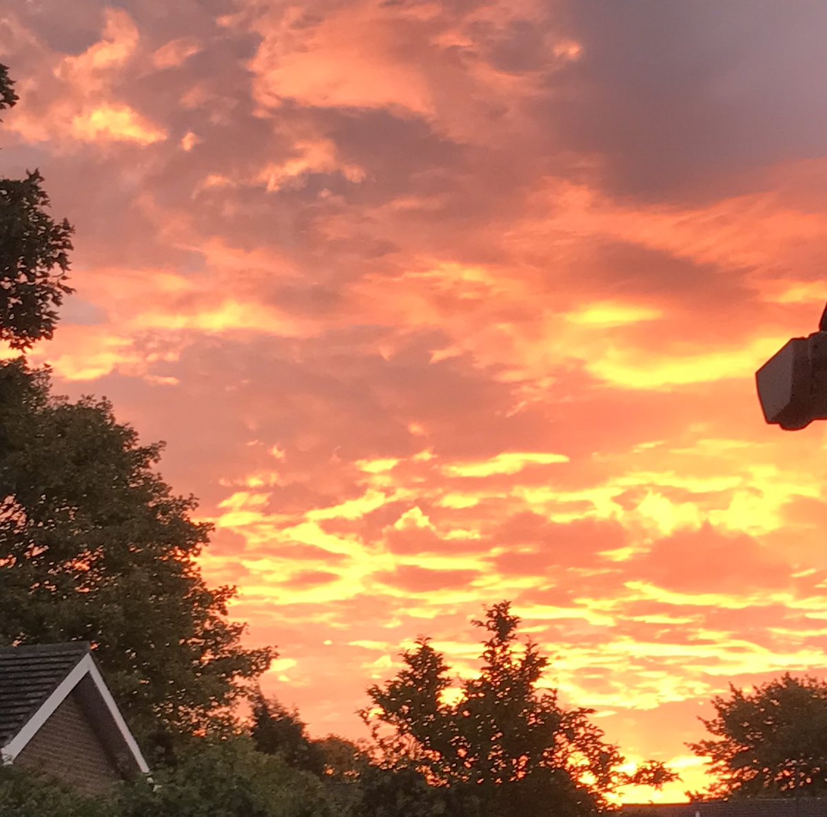 pippit28's tweet photo. Yes it was a lovely sunrise thank you #Sunrise https://t.co/nBAjkKzwo1