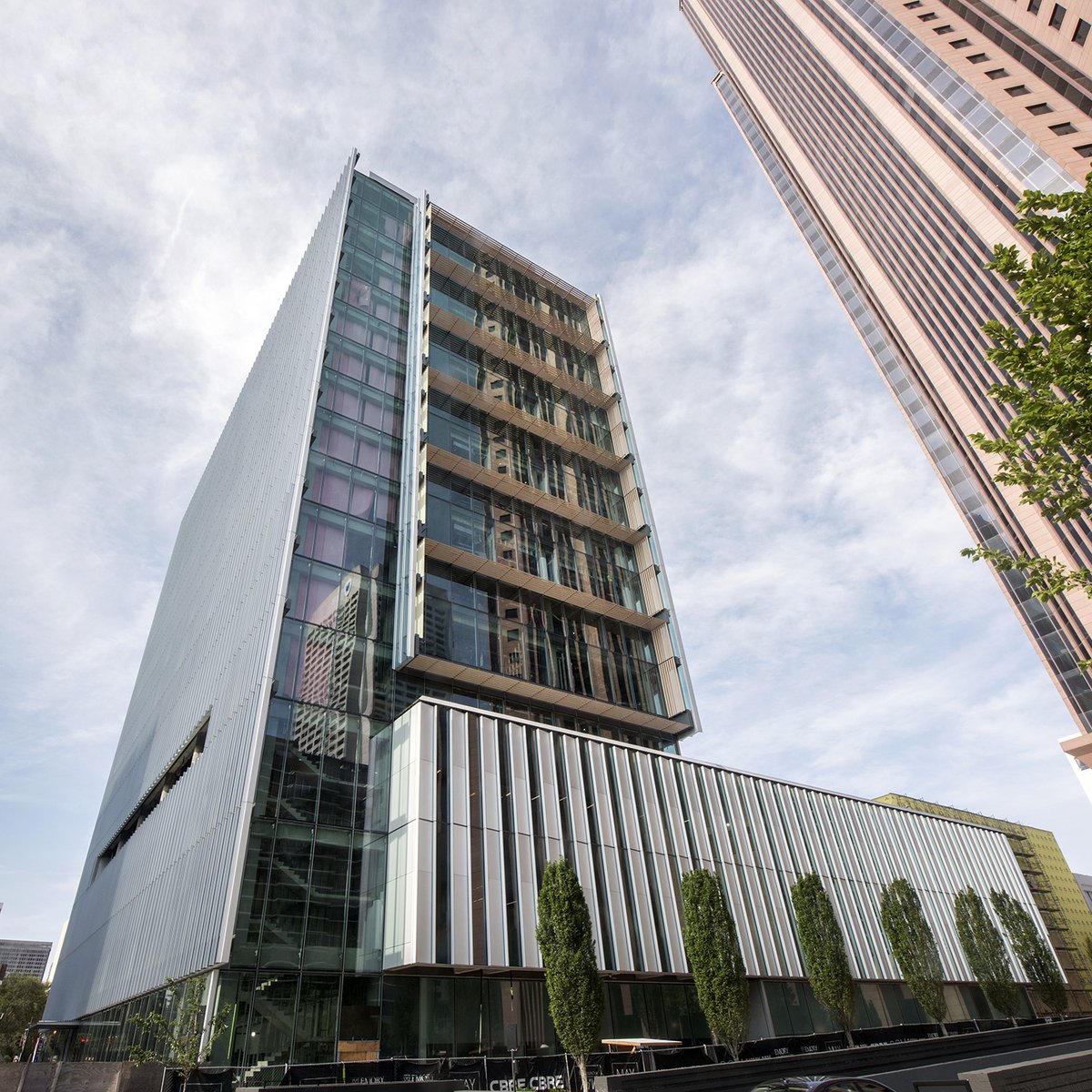 Set to open in spring 2023, Winship at Emory Midtown is a first-of-its-kind 17-story, full-service cancer care tower in vibrant Midtown Atlanta. We are seeking enthusiastic professionals with a passion for helping others to staff it and join our team! ➡️ fal.cn/3sDO8