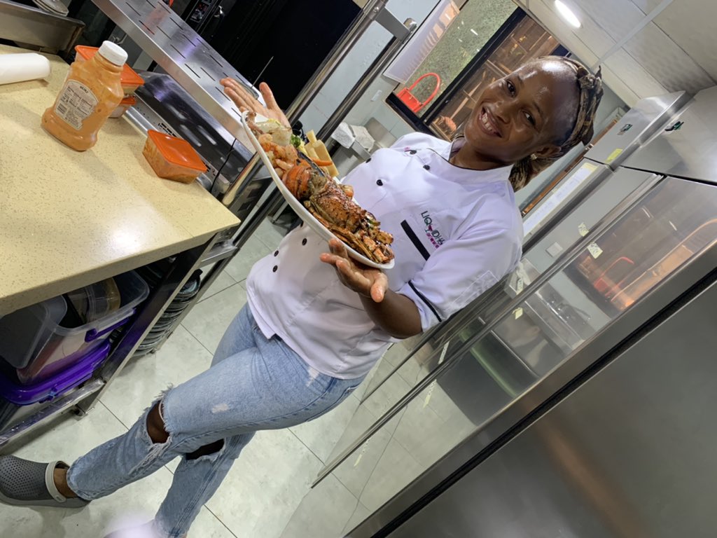 KaylaAmbrose6's tweet image. Seafood platter. How much will you pay for this? 
#AbujaTwitterCommunity #mycrafylife
#thecheflife #AsuuStrikeUpdate