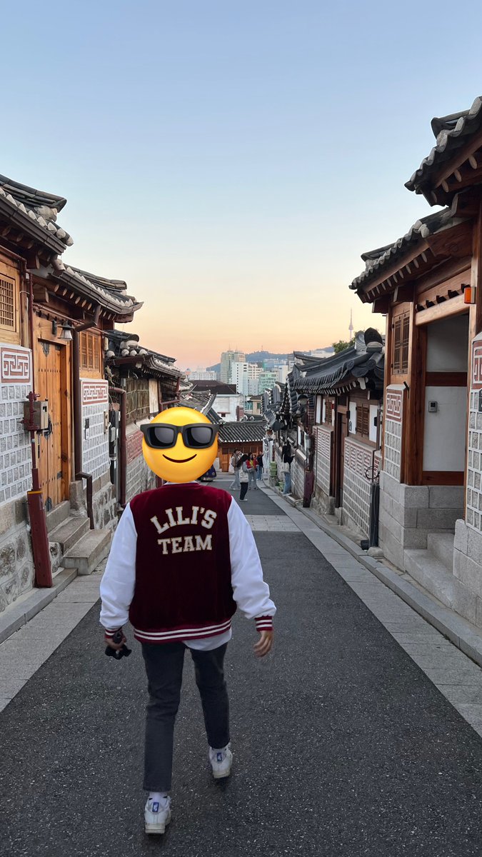 liliz0327_'s tweet photo. 帶了一隻沒電的穩定器🫠
#liliteam
#lilizinseoul https://t.co/dWWODg4gwK