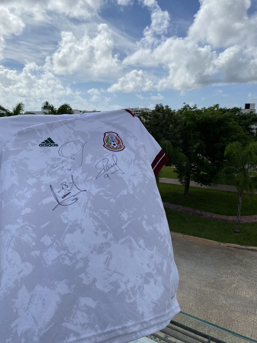 davidpms96's tweet photo. ¡¡¡Ya llegoooooó!!! Muchas muchas gracias @desdeelvarpod @martindelp @luisrha https://t.co/Kco5g2UPOE