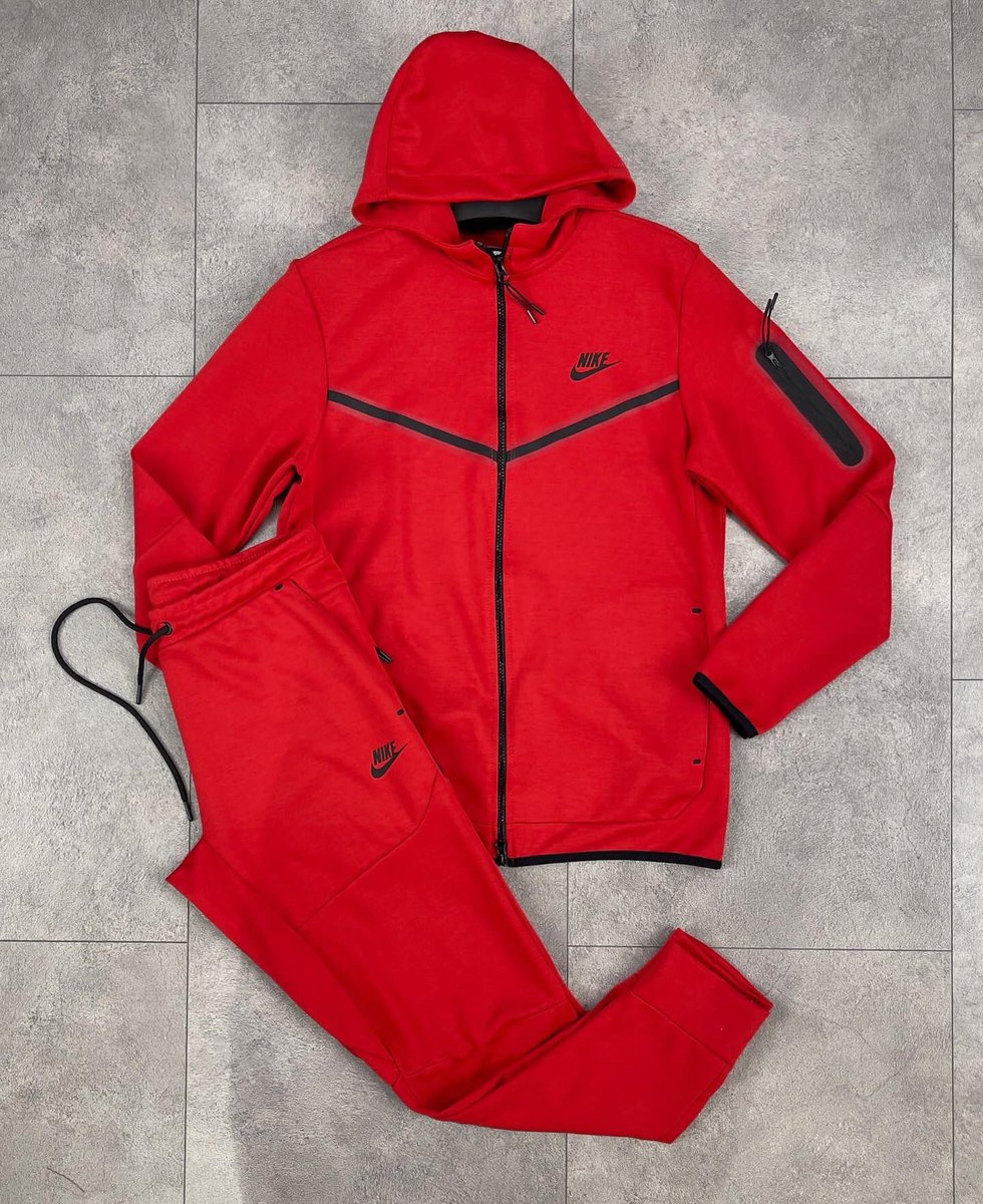 Brother_Busines's tweet photo. Niketechhh odji 
Double fleece 🥹
Livraison partout 🗺 24h à Dakar paiement à la porte 🛍
Rt apprécié way ✌🏿 https://t.co/KeBlY0UXvl