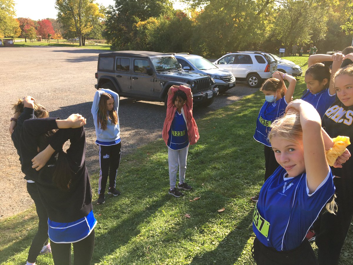 MsPrillo's tweet photo. Warming up for our cross country meet at Heart Lake! https://t.co/2wRD0d5tIG
