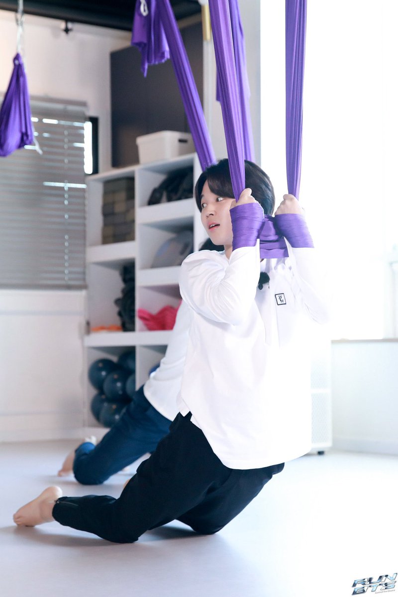 KOOKMIN_WORLD's tweet photo. 🐰🐣  best time of day to exercise💪
#kookmin #jikook #กุกมิน #국민 
#지국 #JIMIN #JUNGKOOK https://t.co/fBryjbR8ti