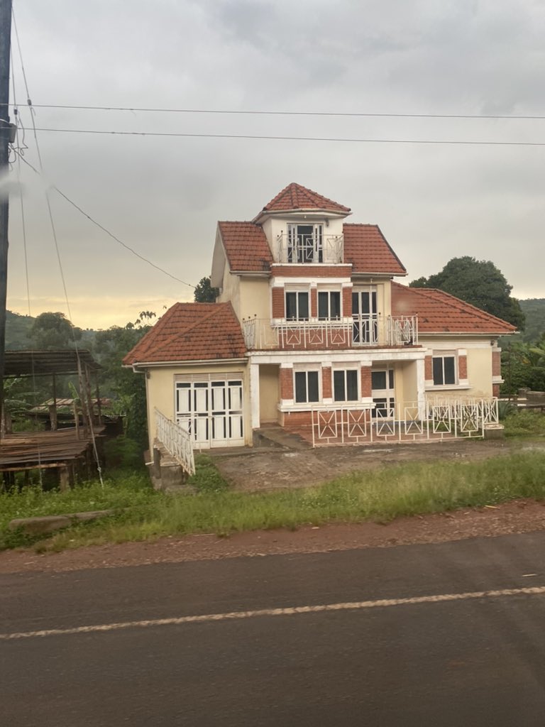 Y’all claim to know everything, where’s this ?