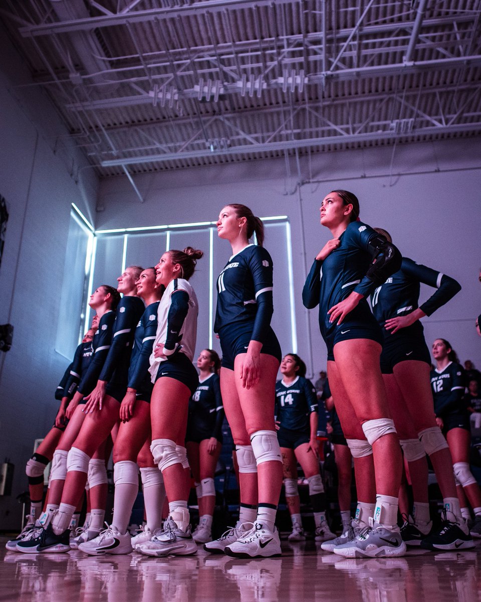 HUGE battle tonight in #ClubEstes. Bring your mom, bring your dad, bring a friend, BRING THE NOISE! 

➡️ 7:00 PM | <a href="/USUVolleyball/">USU Volleyball</a> 

#AggiesAllTheWay