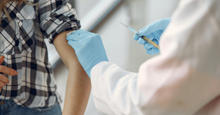 PrimaryWolf's tweet image. Albertans aged 18+ can now book appointments for a bivalent #COVID19 booster vaccine. 

Additional doses of the COVID-19 vaccine can boost immunity to improve your protection and limit the spread. 

Book yours at bookvaccine.alberta.ca or call Health Link at 811. #ABHealth