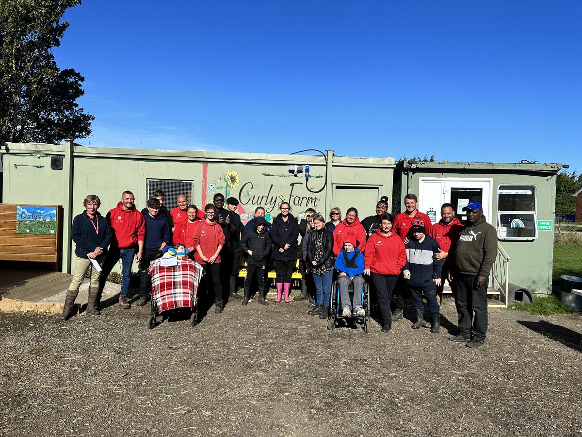 CurlysFarm tweet media