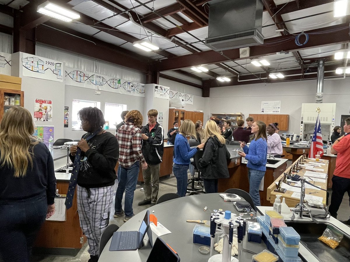 Thanks for coming to the <a href="/FFA_GISA/">Global Impact FFA</a> October meeting…great job with raising $7800 from mum sales…great job to all involved to support chapter awards, jackets, events! Prepping for National Convention by having a fastest tie tying contest! <a href="/GIAcademy/">Global Impact STEM Academy</a>