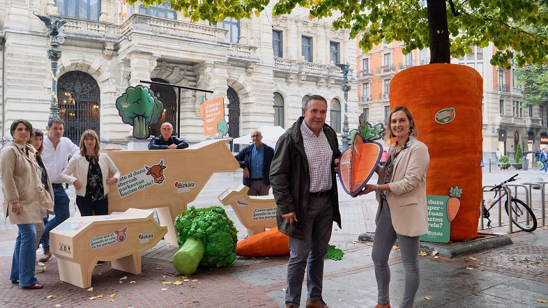 🥕🥦 <a href="/Bizkaia/">Bizkaiko Foru Aldundia/Diputación Foral de Bizkaia</a> -k lehen sektoreko lana sustatzeko eta goraipatzeko kanpaina abiarazi du.

➕ℹ️ ow.ly/neQA50L79RA

#Bizkaiaegiten
#Bizkaialehensektorearekin