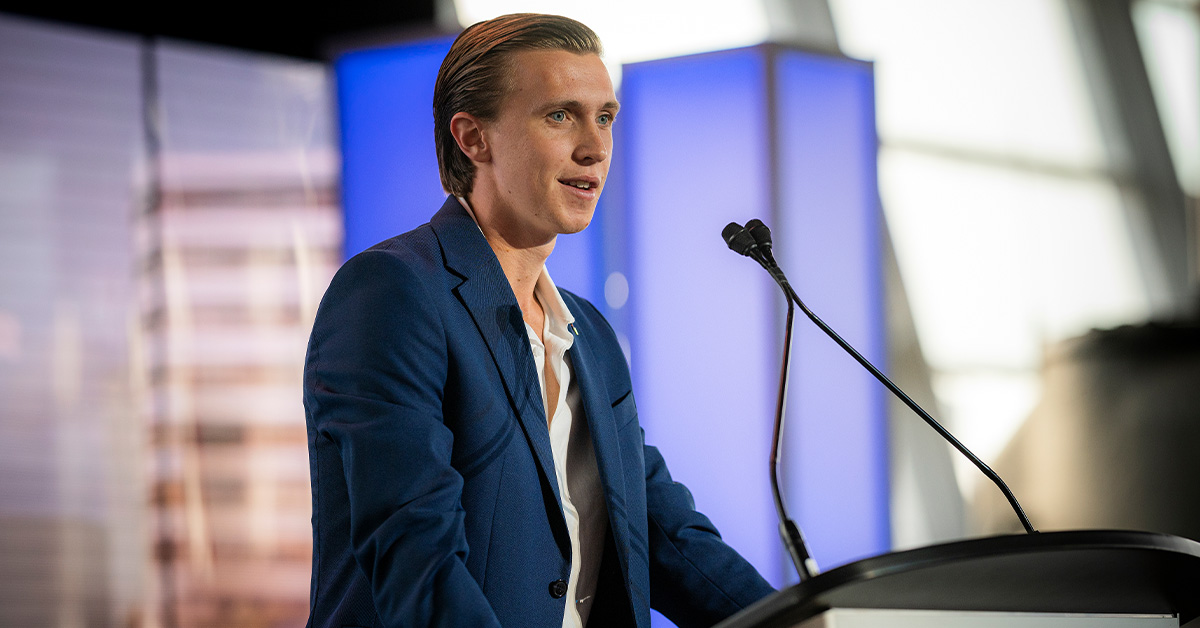 OttawaHospital's tweet photo. Dr. Joanna Gotfrit remembers thinking how unusual it was when @HaydnBechthold was diagnosed with stage 3C #RectalCancer. He was only 22. See how her team thought outside the box to save his life — without chemotherapy or radiation. https://t.co/ZID2a0ihWu https://t.co/PJJgtd2KEg