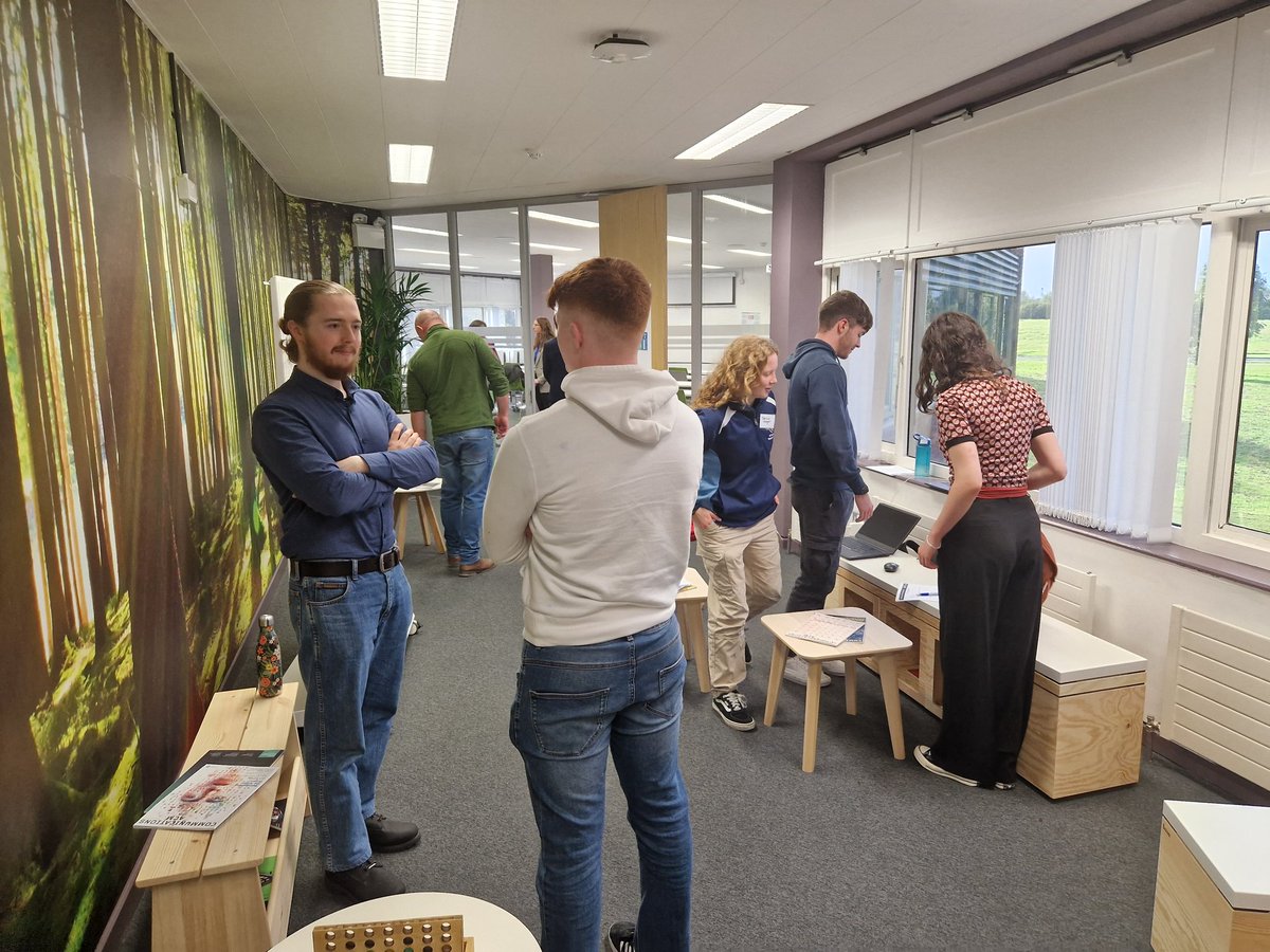 ImmersiveSE's tweet photo. ISE Residency Partners finally get to meet ISE students. At just day 12 of their college lives students demo their first 2 projects in an industry show and tell 👏👏#learnbydoing
@ImmersiveSE @UL https://t.co/fWctp9QdYP