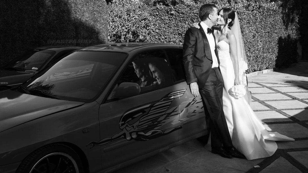 FastFamily's tweet image. 💙 What a way to get married. #TorettoTuesday

More pictures of @JordanaBrewster's wedding from September 3rd, 2022. #FastFamily