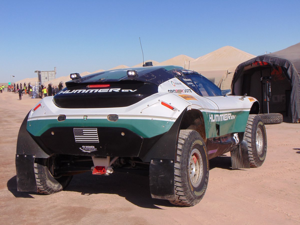 DakarRoadbook's tweet photo. Potencia eléctrica estadounidense: El GMC Hummer EV de Chip Ganassi Racing se robó miradas en Chile
¿Qué te parece este prototipo?
#ExtremeE #CopperXPrix #ChipGanassiRacing #SaraPrice #KyleLeDuc https://t.co/W1FsKfTK1S