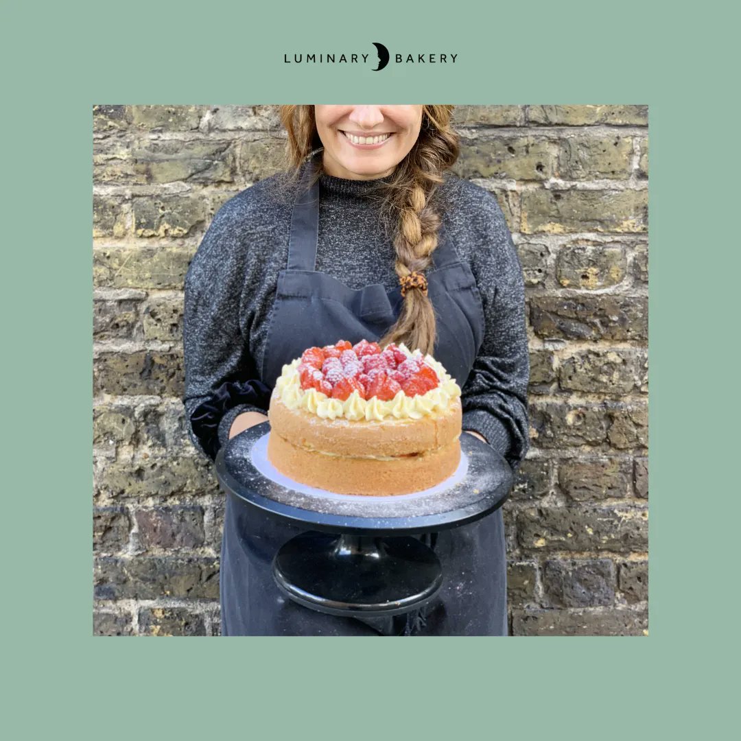 LuminaryBakery's tweet image. Last week was our baker&apos;s fourth week on the #LuminaryEmployabilityCourse and our trainees each baked &amp;amp; decorated their own Vicky Sponge. One trainee said, &quot;“Every time I leave Luminary, I feel proud of myself for whatever it is I have just baked.&quot;