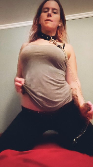 Veux me traiter comme ta petite chienne ? J'adore le doggy style 🥵💦  Want to treat me like your little<a href="/tag/onlyfan"class="tags"><span>#onlyfan</span></a><a href="/tag/onlyfansgirl"class="tags"><span>#onlyfansgirl</span></a><a href="/tag/onlyfansbabe"class="tags"><span>#onlyfansbabe</span></a><a href="/tag/onlyfan"class="tags"><span>#onlyfan</span></a>