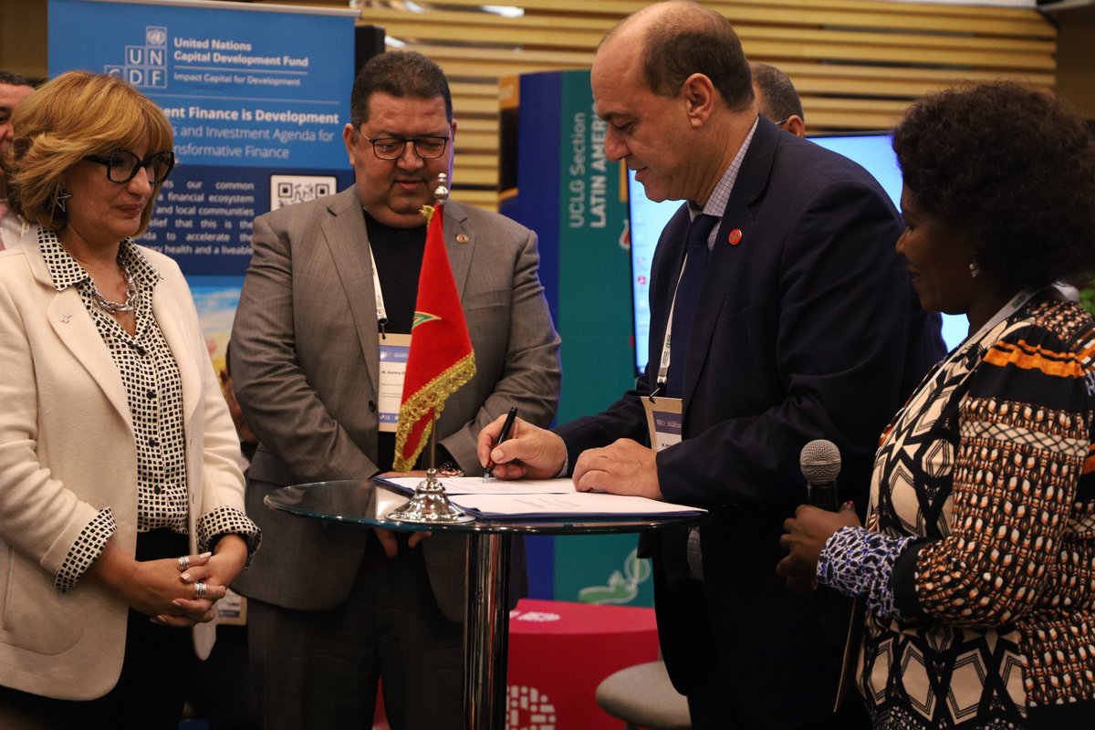 #UCLGCongress💙
First day highlights📷 

@UCLGLearning Forum

Launch of the #LampedusaCharter #Cities4Migration

Celebrating the 10 years of #REFELA

Ceremonial signing of the @UNCDFLocalDev financing agreement for public lighting renovation in Chefchaouen Mayor @SEFIANIMohamed1