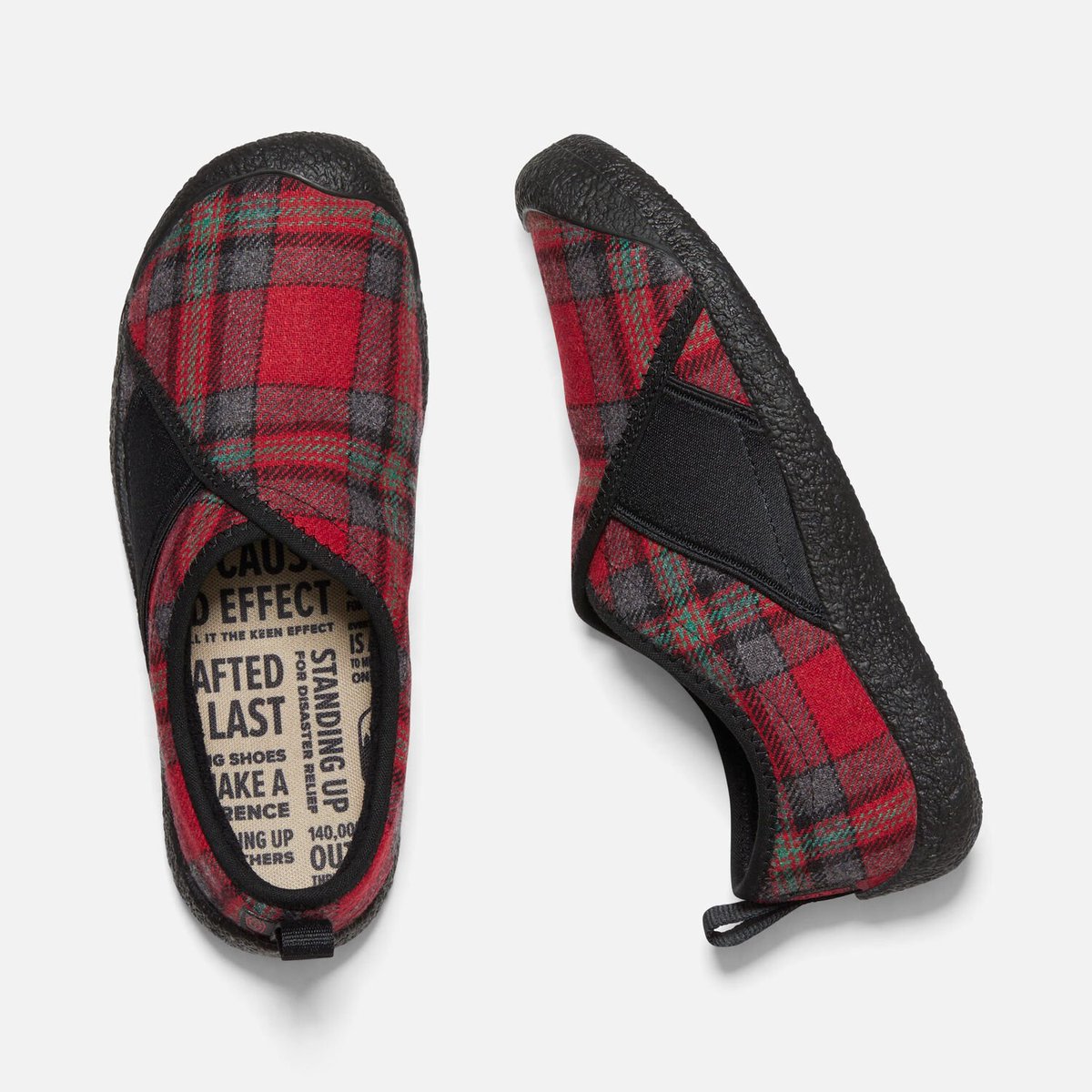Women's HOWSER III SLIDE by Keen is an easy slip-on clog/slipper. The original has been updated and it's now even comfier (if that's possible).  With a quick-cinch bungee for a more secure fit and a cozy fleece lining.  Super comfy inside, with traction for outside.