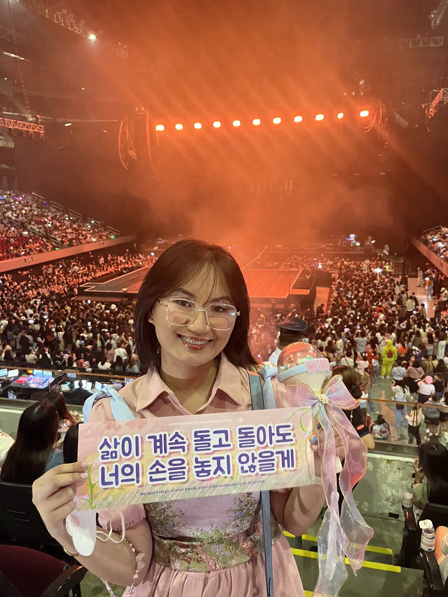 raeverlamer's tweet photo. It still feels so surreal that I got to see @pledis_17 the loml, my home last Saturday for the first time and my heart is so full!! 🥹 tysm and ilysm my best boys! 💗😭 This is a core memory that I will cherish forever. 다시 꼭 만나자 ✨

#BeTheSuninMNL 
#BeTheSuninManila https://t.co/sG5uUaNTw8