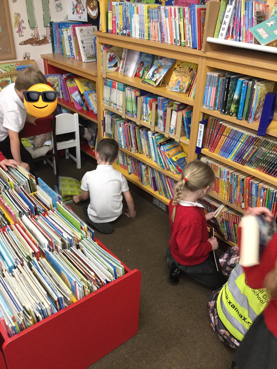 MD_Class1's tweet photo. We had a wonderful visit to Ackworth Community Library. The children’s behaviour was outstanding. We listened to Debbie the librarian about the different areas of the library and we found a book we’d like to read and one we already have read and enjoyed.@MD_headteacher #MDReading https://t.co/b9bzPEiA9K
