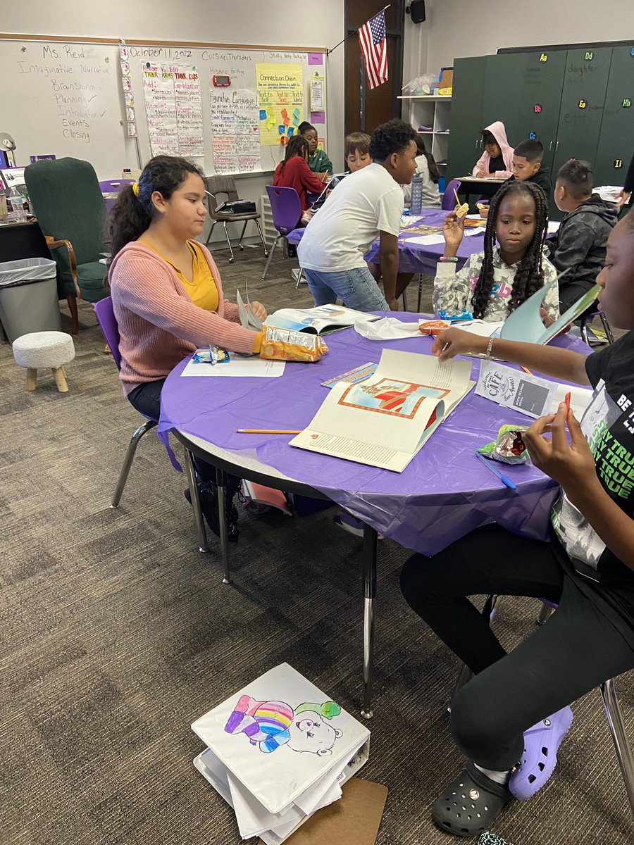 MrsReid18's tweet photo. Enjoying snack and tasting some good literary nonfiction books! @GwenL98 @HumbleISD_HE https://t.co/DYJbpy32kC