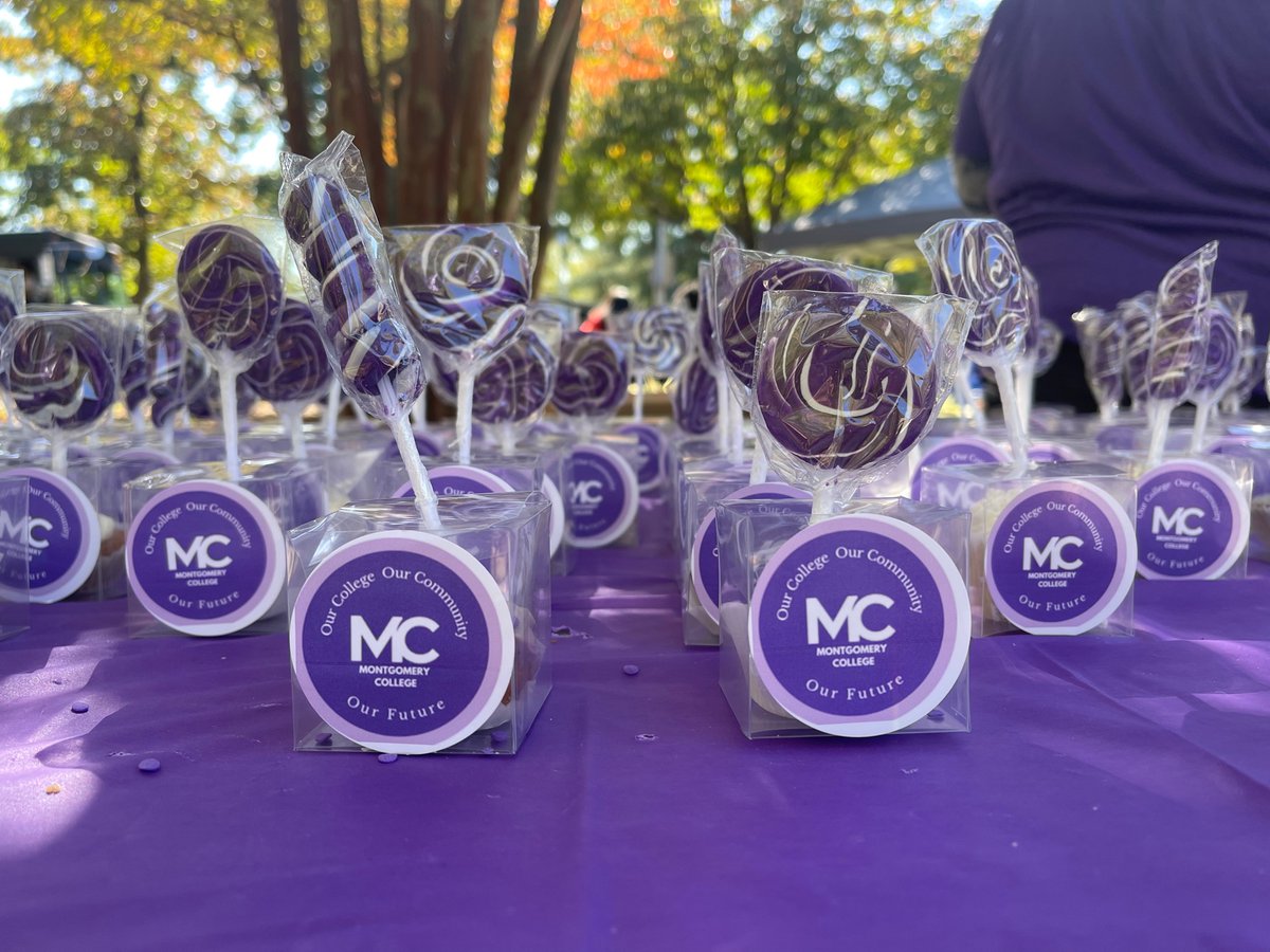 VaneZambrano_MC's tweet photo. There is music, games, and a lot more! Stop by today if you on the TP/SS Campus! https://t.co/mFhRUjNiWK