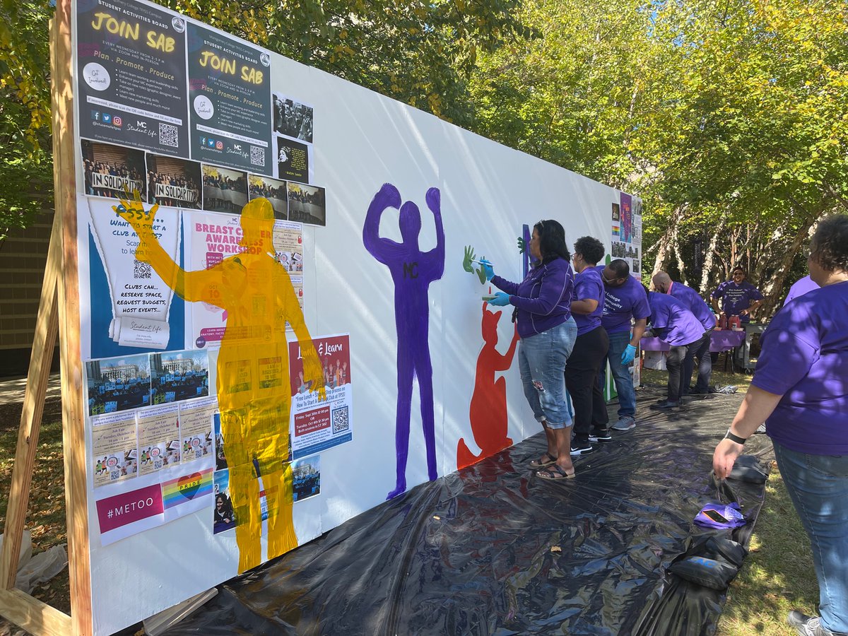 VaneZambrano_MC's tweet photo. There is music, games, and a lot more! Stop by today if you on the TP/SS Campus! https://t.co/mFhRUjNiWK