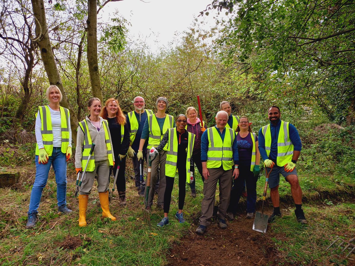 A top day spent bathed in autumn sunshine with the team from @landg_uk . The woodland walk is coming along nicely now and is much more accessible. We really appreciate your help and support. @TCVtweets #landglife #volunteering