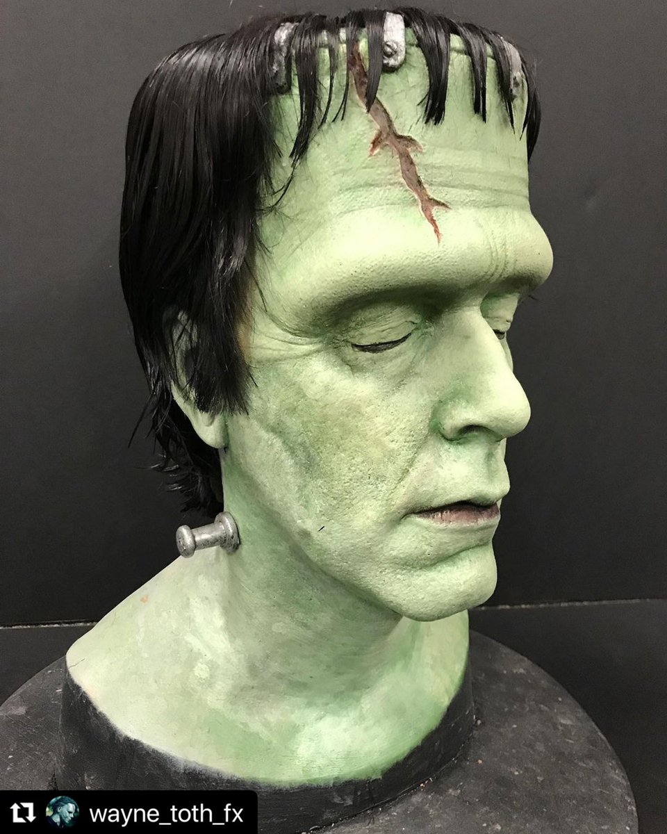 JeffDanPhillips's tweet photo. #Repost @wayne_toth_fx 
An iconic from the legendary FX artist 💚🦇
・・・
Design/test paint heads for Rob Zombie’s The Munsters.
The Count’s mustache was on the fence at this point-glad it was added looking back at these.
#fxmakeup #spfxmakeup #waynetoth
#robzombie #themunsters https://t.co/LDYxNEfMAn