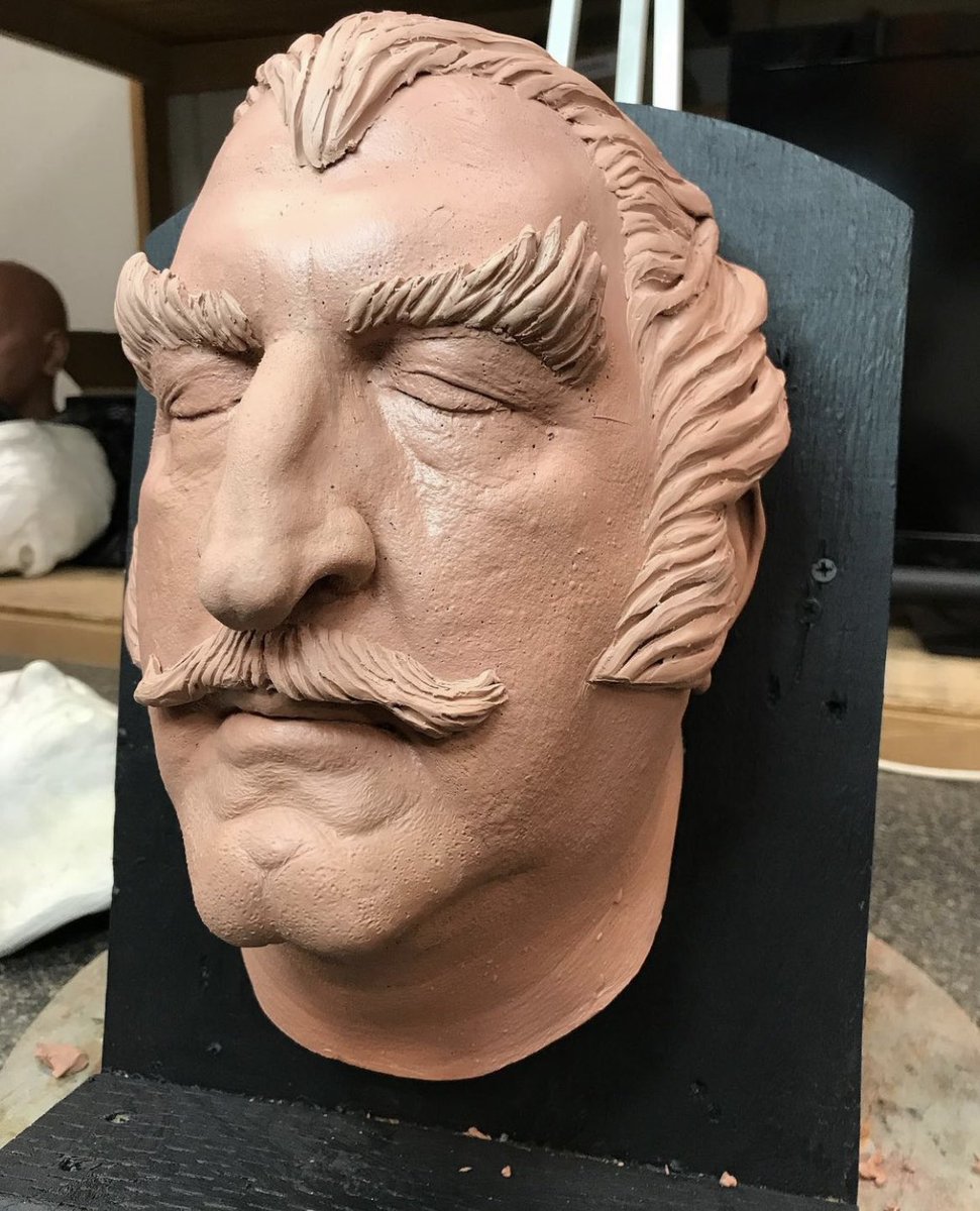 JeffDanPhillips's tweet photo. #Repost @wayne_toth_fx 
An iconic from the legendary FX artist 💚🦇
・・・
Design/test paint heads for Rob Zombie’s The Munsters.
The Count’s mustache was on the fence at this point-glad it was added looking back at these.
#fxmakeup #spfxmakeup #waynetoth
#robzombie #themunsters https://t.co/LDYxNEfMAn