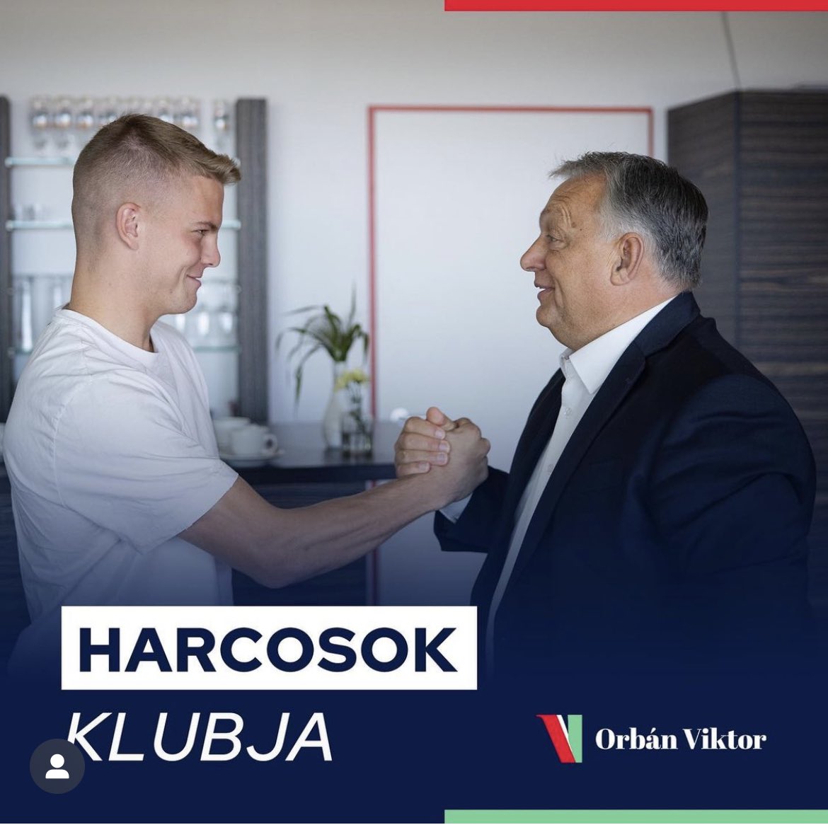 glr_berlin's tweet photo. Wenn sich Ungarns rechter Regierungschef Victor Orbán und Unions Andréas Schäfer „privat“ treffen, kommt man nicht an der Frage vorbei, wieso das Treffen dann auf der Haupttribüne der Alten Försterei stattfindet. https://t.co/ARaDL1yI19
